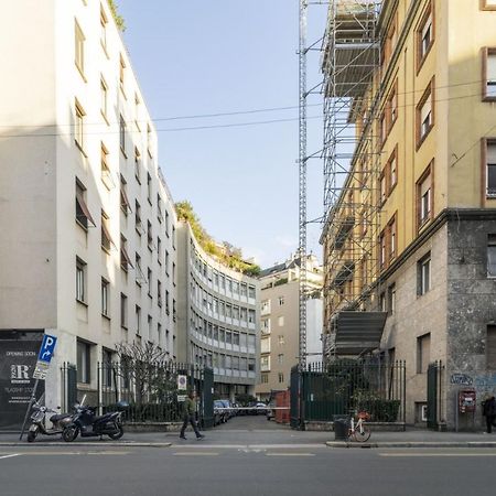 Easylife - San Babila - Elegante E Rifinito Bilocale Nel Cuore Della Citta Milan Exterior photo