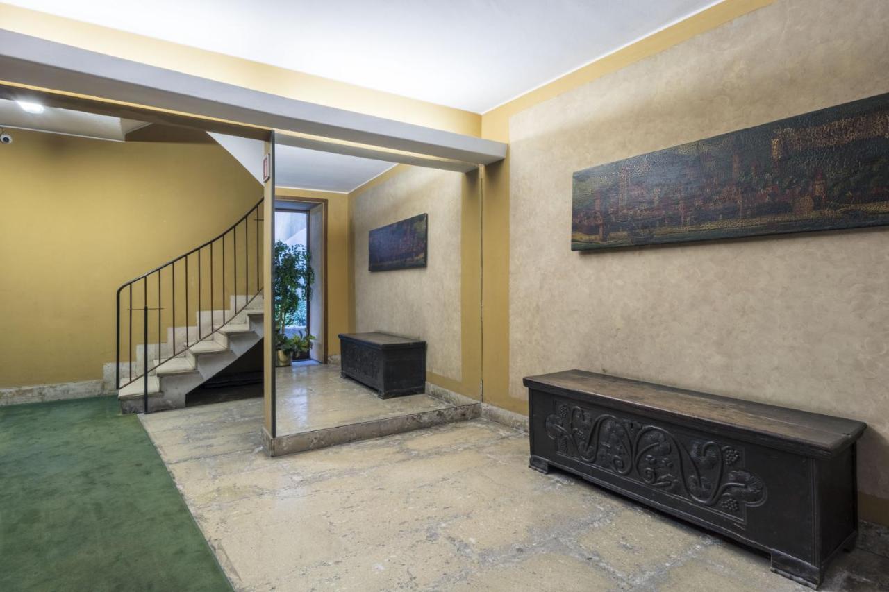 Easylife - San Babila - Elegante E Rifinito Bilocale Nel Cuore Della Citta Milan Exterior photo