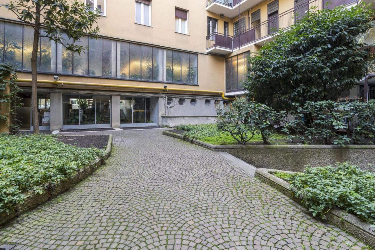 Easylife - San Babila - Elegante E Rifinito Bilocale Nel Cuore Della Citta Milan Exterior photo