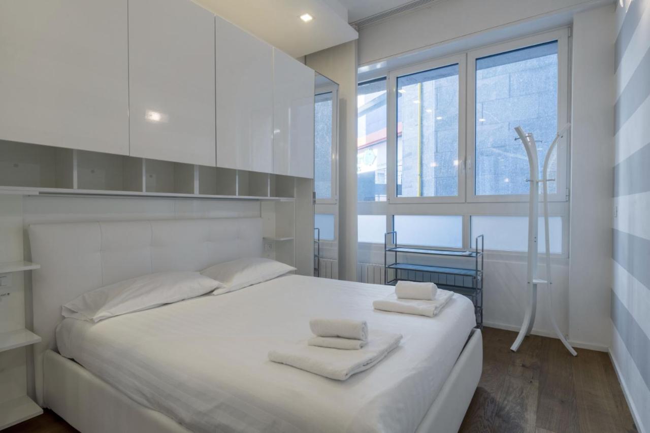 Easylife - San Babila - Elegante E Rifinito Bilocale Nel Cuore Della Citta Milan Exterior photo