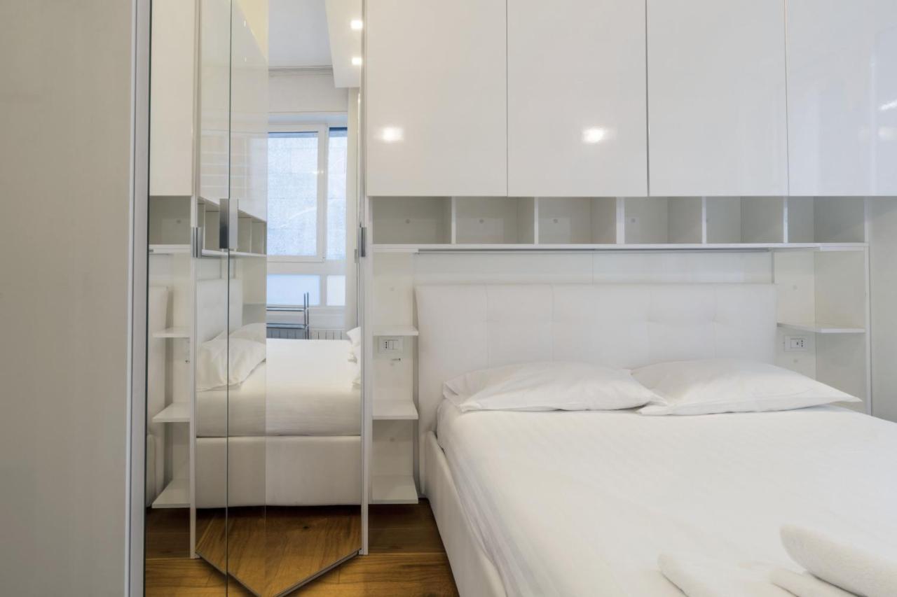 Easylife - San Babila - Elegante E Rifinito Bilocale Nel Cuore Della Citta Milan Exterior photo